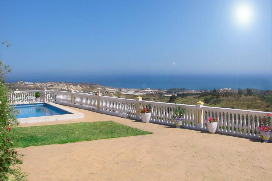 Benajarafe,Málaga,España,4 Bedrooms Bedrooms,4 BathroomsBathrooms,Chalets,4993