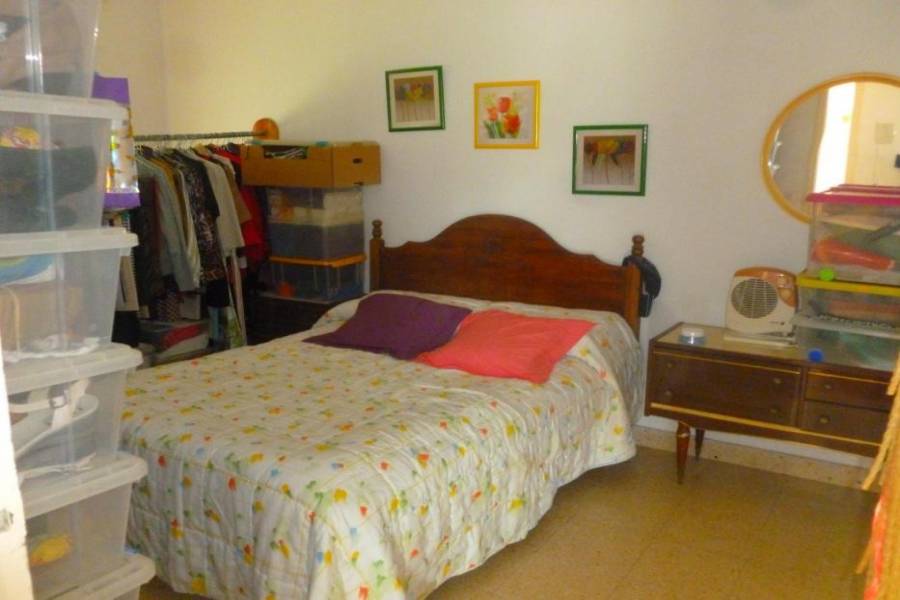 Torremolinos,Málaga,España,3 Bedrooms Bedrooms,1 BañoBathrooms,Fincas-Villas,5005