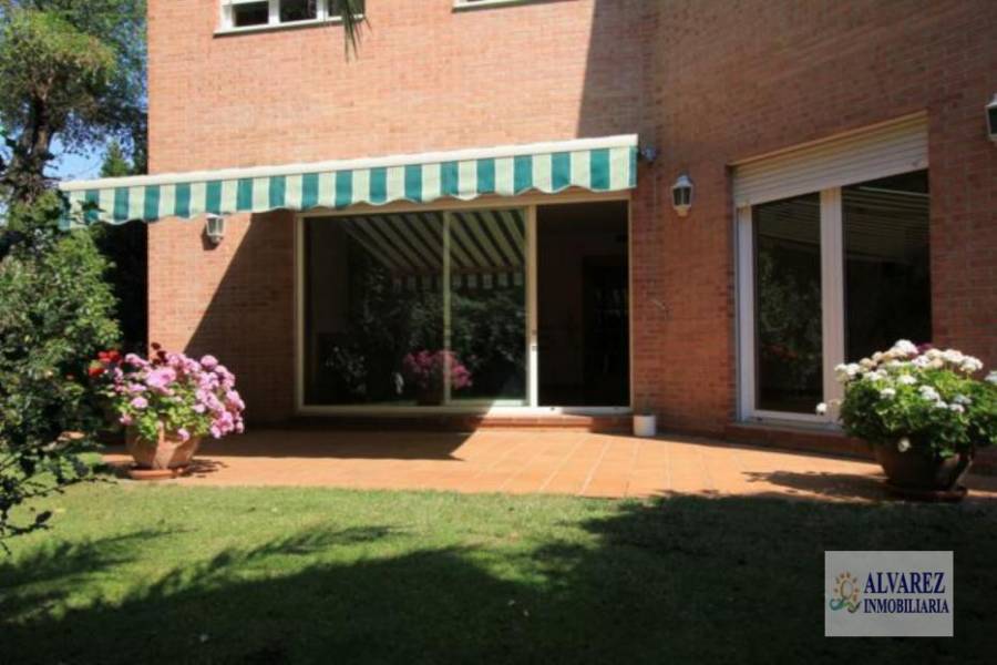 Madrid,Madrid,España,6 Bedrooms Bedrooms,4 BathroomsBathrooms,Chalets,5019