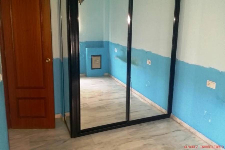 Torremolinos,Málaga,España,4 Bedrooms Bedrooms,2 BathroomsBathrooms,Pisos,5027