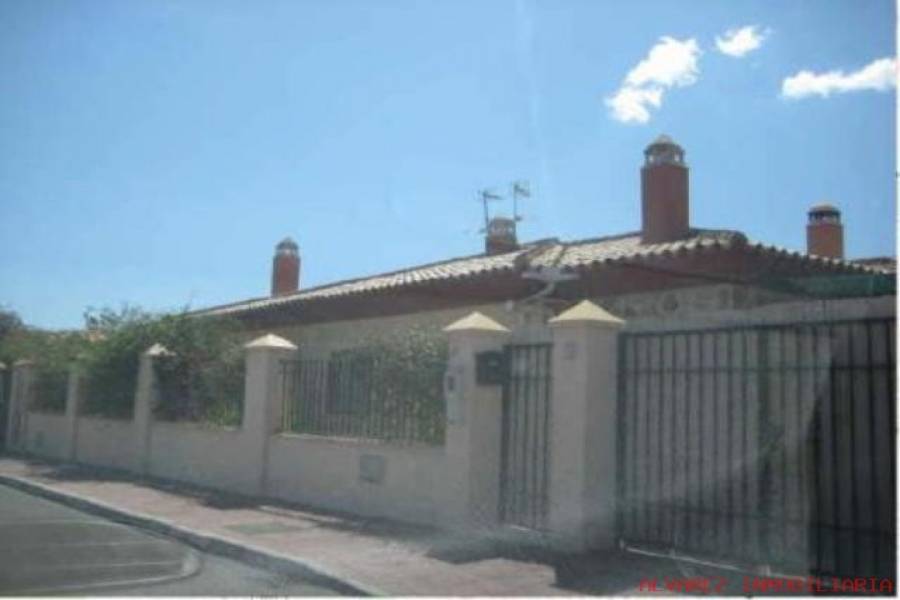 Pizarra,Málaga,España,3 Bedrooms Bedrooms,2 BathroomsBathrooms,Chalets,5035