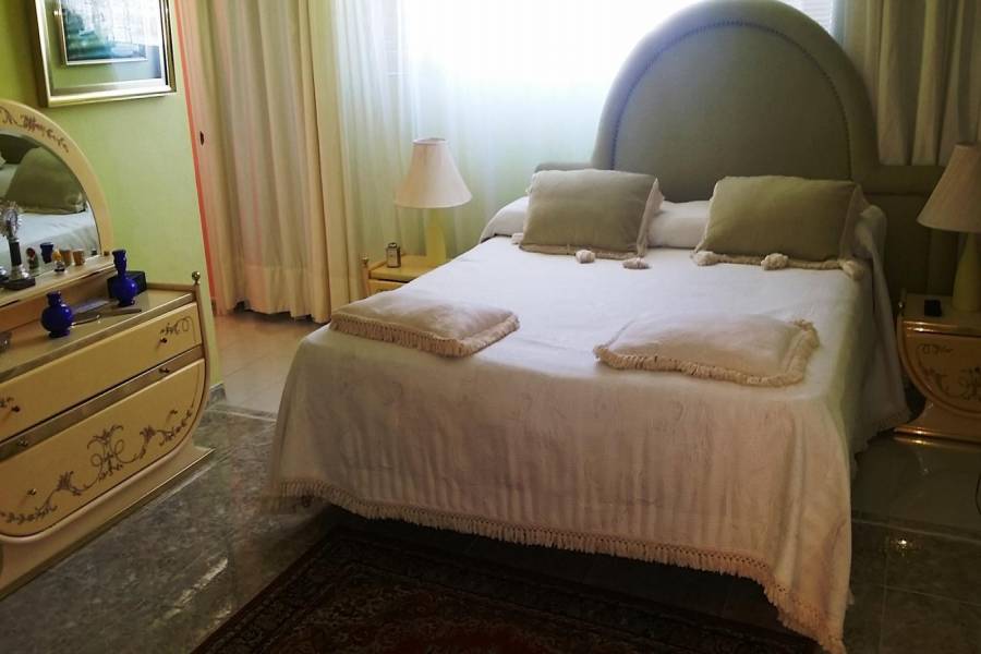 Torremolinos,Málaga,España,5 Bedrooms Bedrooms,4 BathroomsBathrooms,Apartamentos,5053
