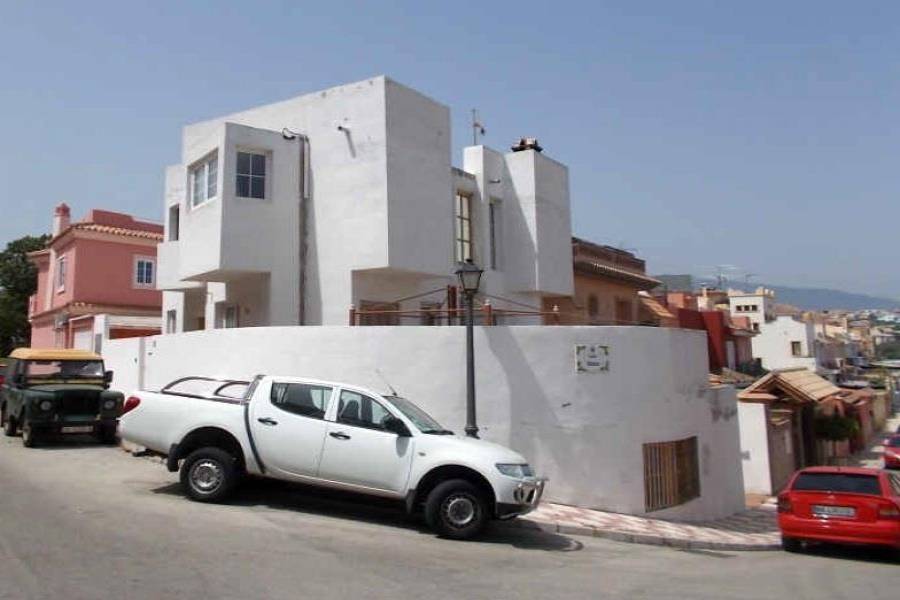 Estepona,Málaga,España,2 Bedrooms Bedrooms,2 BathroomsBathrooms,Chalets,5059