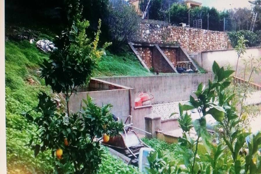 Alhaurín de la Torre,Málaga,España,7 Bedrooms Bedrooms,3 BathroomsBathrooms,Chalets,5161