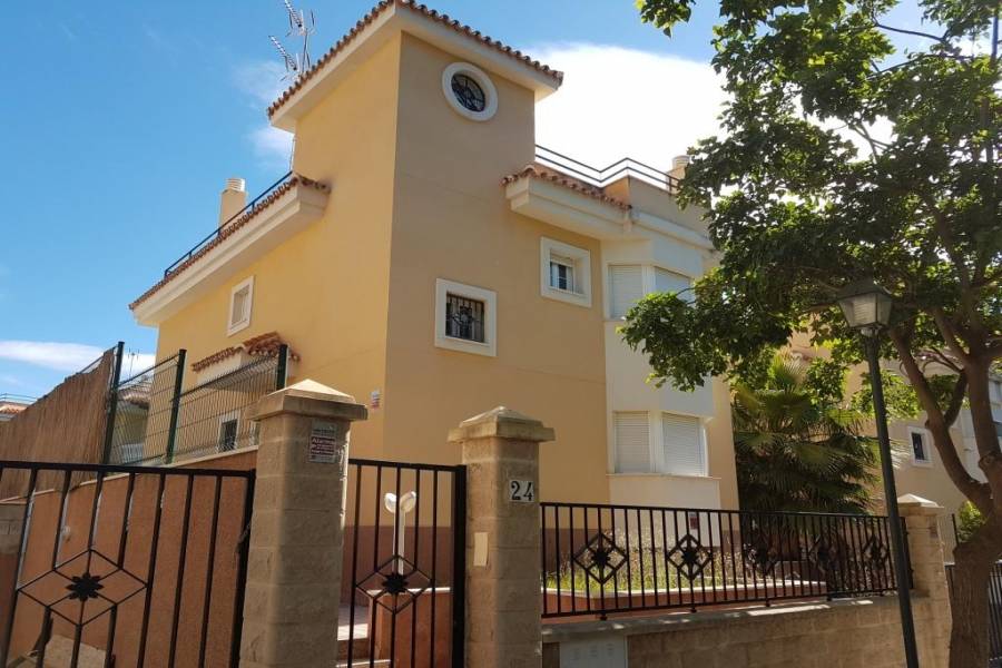 Torremolinos,Málaga,España,3 Bedrooms Bedrooms,2 BathroomsBathrooms,Chalets,5181