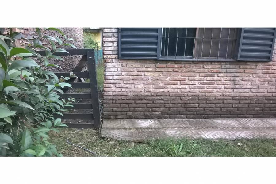 Ibarlucea,Santa Fe,1 Dormitorio Habitaciones,1 BañoBaños,Casas,Calle 3,1432