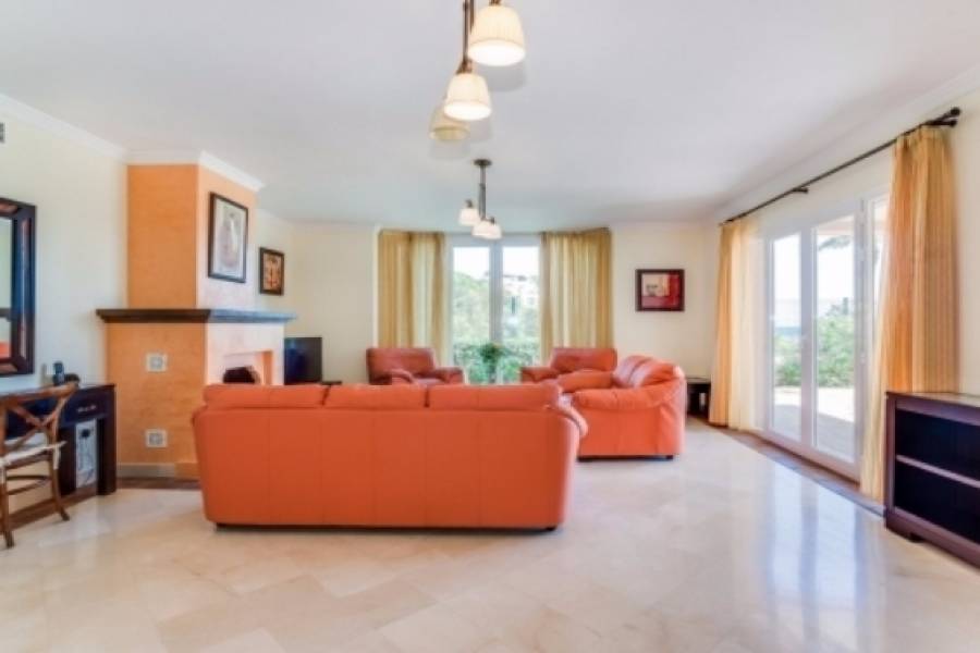 Casares,Málaga,España,3 Bedrooms Bedrooms,4 BathroomsBathrooms,Chalets,5206