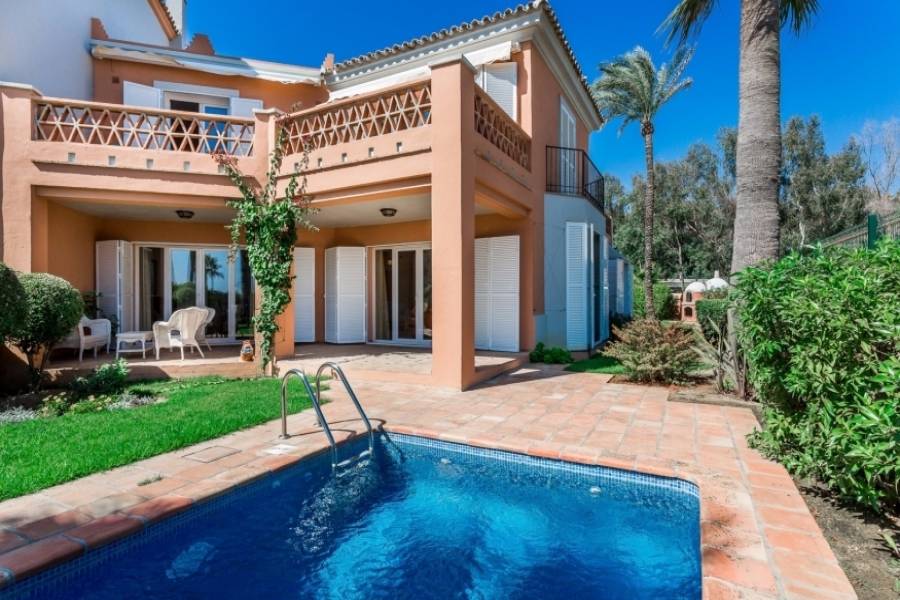 Casares,Málaga,España,3 Bedrooms Bedrooms,4 BathroomsBathrooms,Chalets,5206