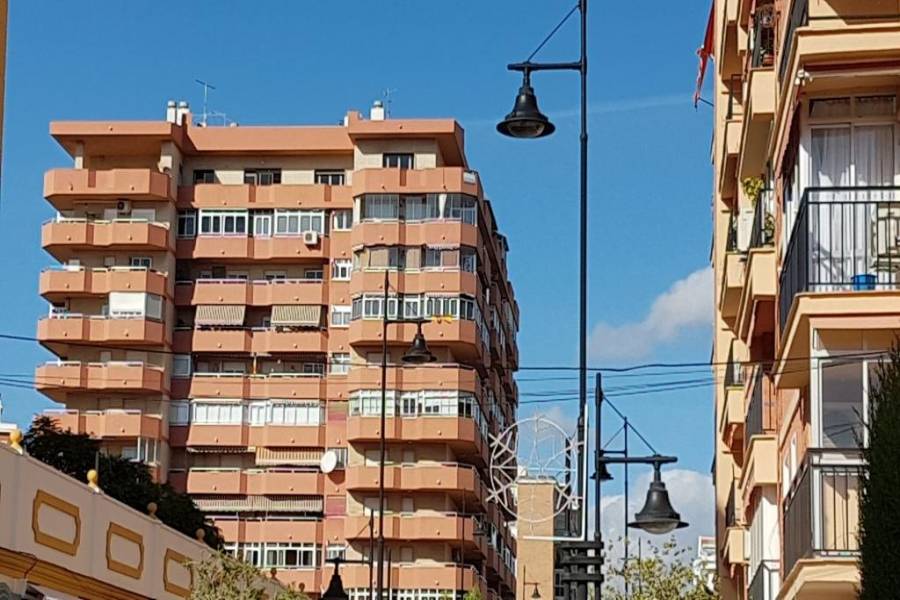 Fuengirola,Málaga,España,3 Bedrooms Bedrooms,2 BathroomsBathrooms,Apartamentos,5207