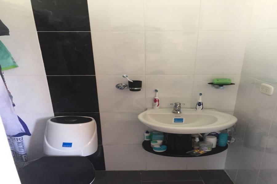 IMPERDIBLE! VER INFO...,3 Bedrooms Bedrooms,2 BathroomsBathrooms,Apartamentos,50,4,5228