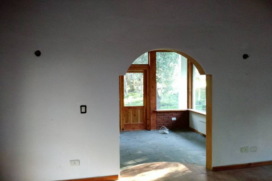 Villa La Angostura,Neuquén,Argentina,4 Bedrooms Bedrooms,3 BathroomsBathrooms,Casas,5246