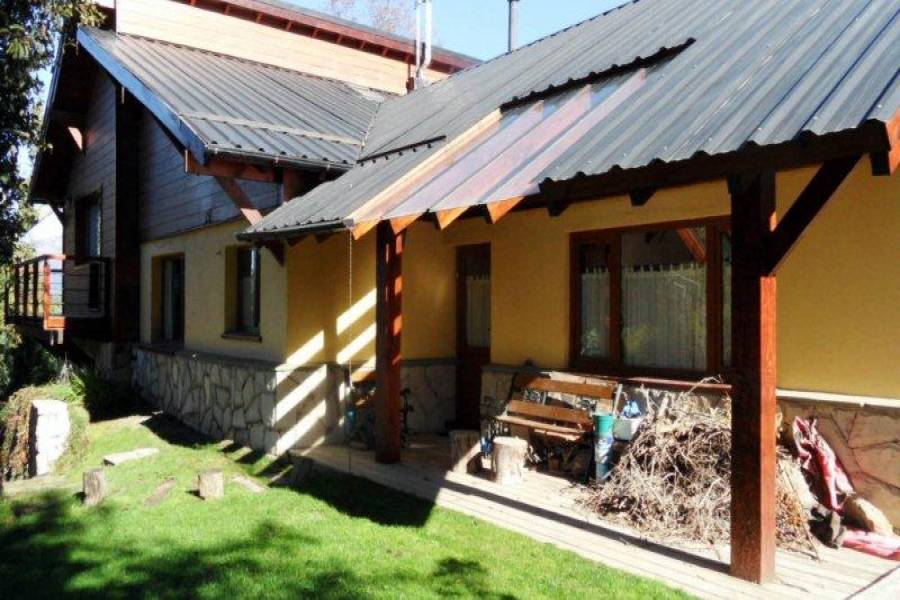 Villa La Angostura,Neuquén,Argentina,3 Bedrooms Bedrooms,3 BathroomsBathrooms,Casas,5249