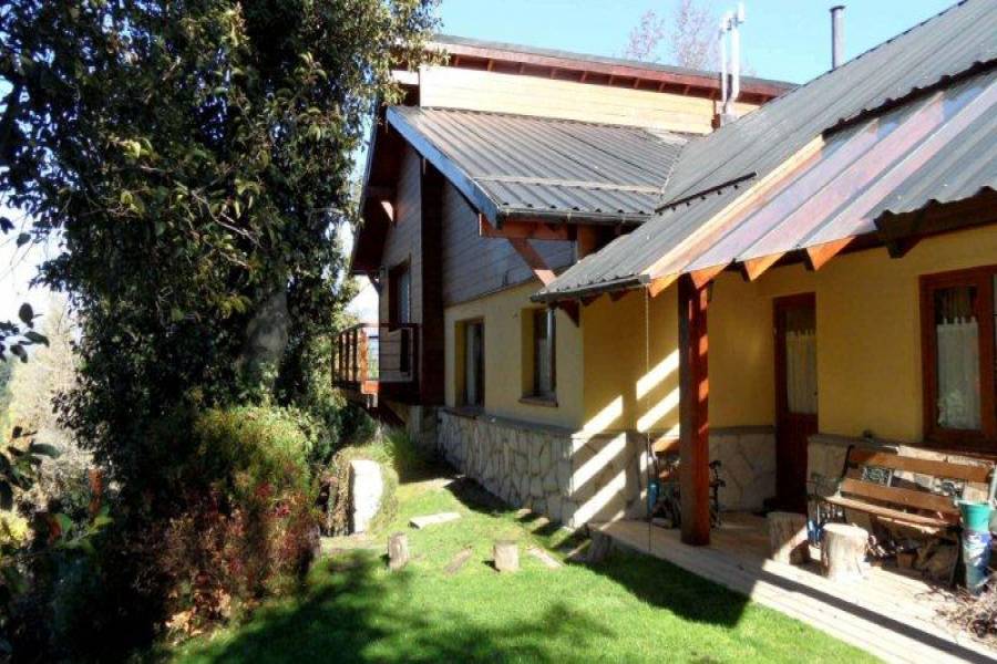Villa La Angostura,Neuquén,Argentina,3 Bedrooms Bedrooms,3 BathroomsBathrooms,Casas,5249
