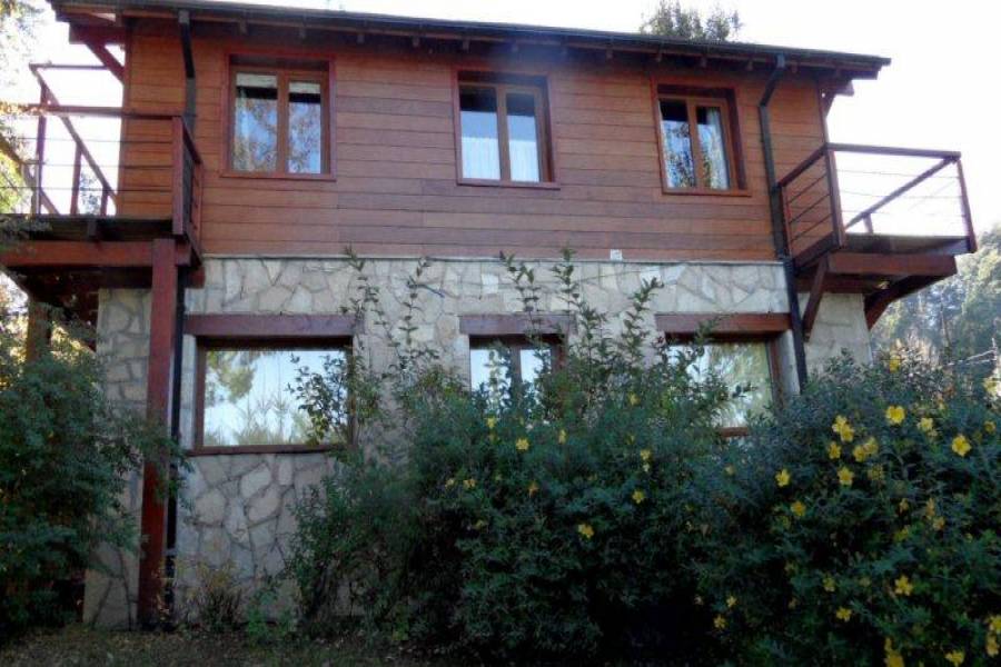 Villa La Angostura,Neuquén,Argentina,3 Bedrooms Bedrooms,3 BathroomsBathrooms,Casas,5249