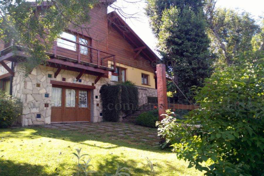 Villa La Angostura,Neuquén,Argentina,3 Bedrooms Bedrooms,3 BathroomsBathrooms,Casas,5249