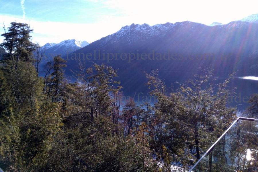 Villa La Angostura,Neuquén,Argentina,4 Bedrooms Bedrooms,5 BathroomsBathrooms,Casas,5250