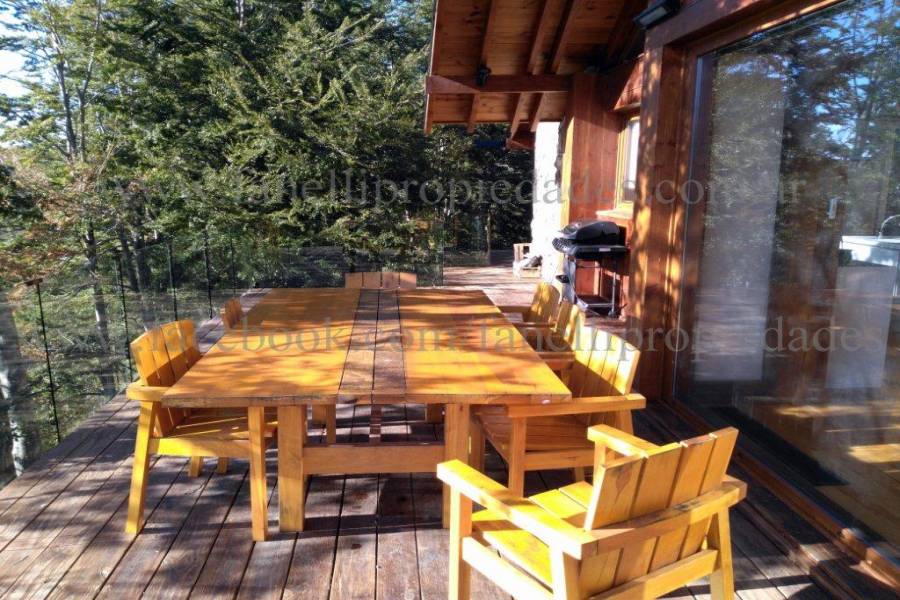 Villa La Angostura,Neuquén,Argentina,4 Bedrooms Bedrooms,5 BathroomsBathrooms,Casas,5250