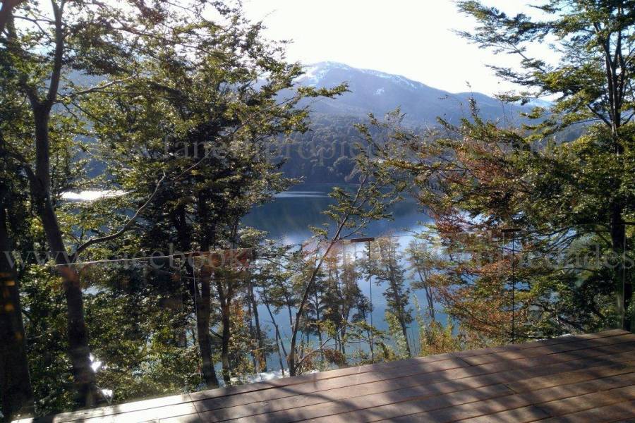 Villa La Angostura,Neuquén,Argentina,4 Bedrooms Bedrooms,5 BathroomsBathrooms,Casas,5250