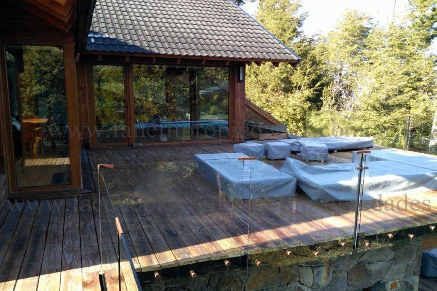 Villa La Angostura,Neuquén,Argentina,4 Bedrooms Bedrooms,5 BathroomsBathrooms,Casas,5250