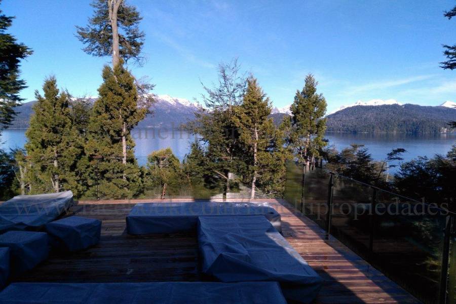 Villa La Angostura,Neuquén,Argentina,4 Bedrooms Bedrooms,5 BathroomsBathrooms,Casas,5250