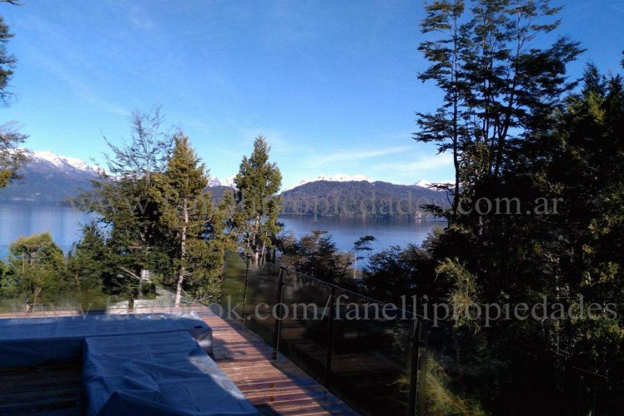 Villa La Angostura,Neuquén,Argentina,4 Bedrooms Bedrooms,5 BathroomsBathrooms,Casas,5250