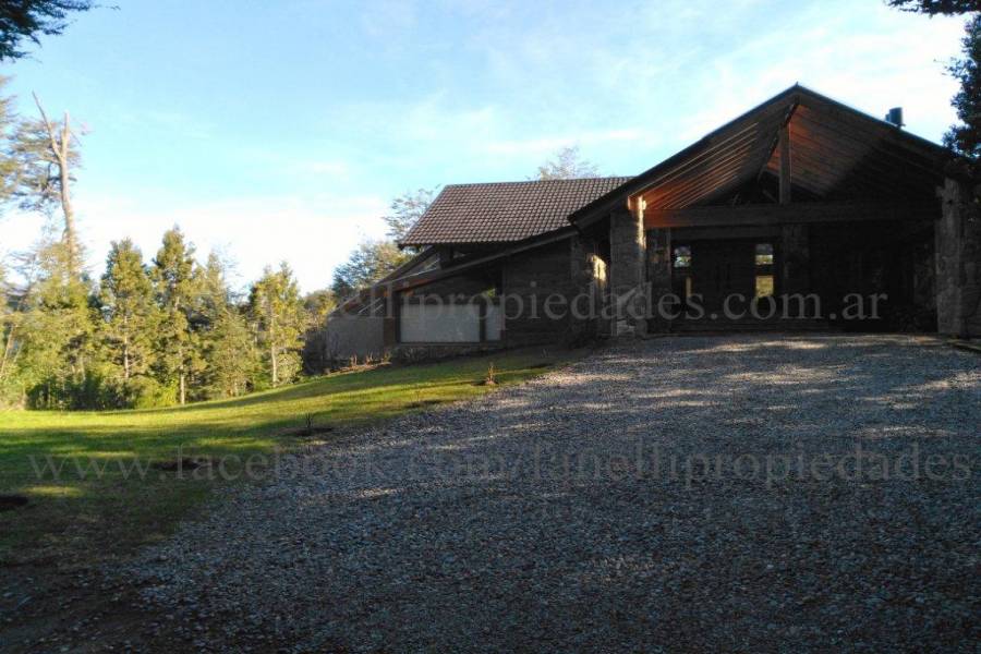 Villa La Angostura,Neuquén,Argentina,4 Bedrooms Bedrooms,5 BathroomsBathrooms,Casas,5250