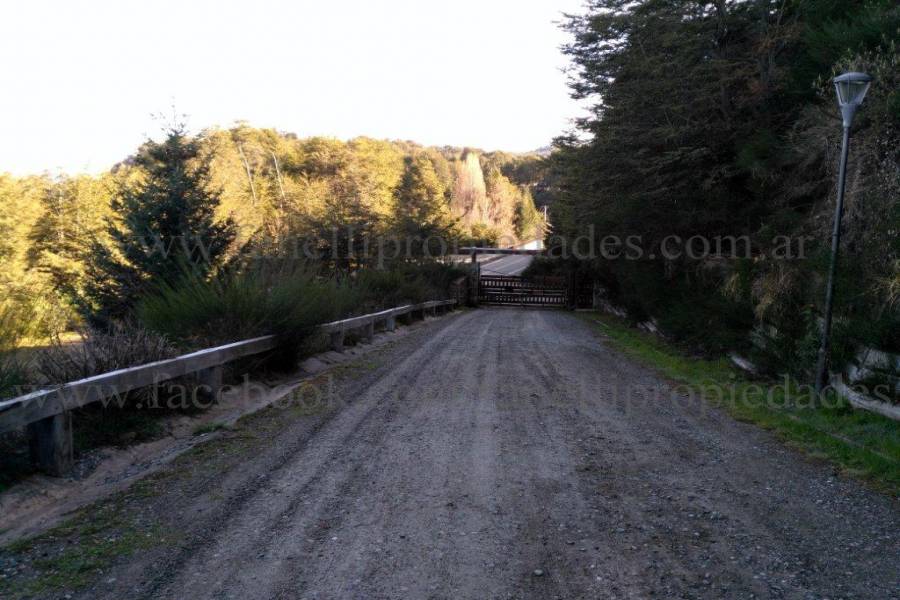 Villa La Angostura,Neuquén,Argentina,4 Bedrooms Bedrooms,5 BathroomsBathrooms,Casas,5250