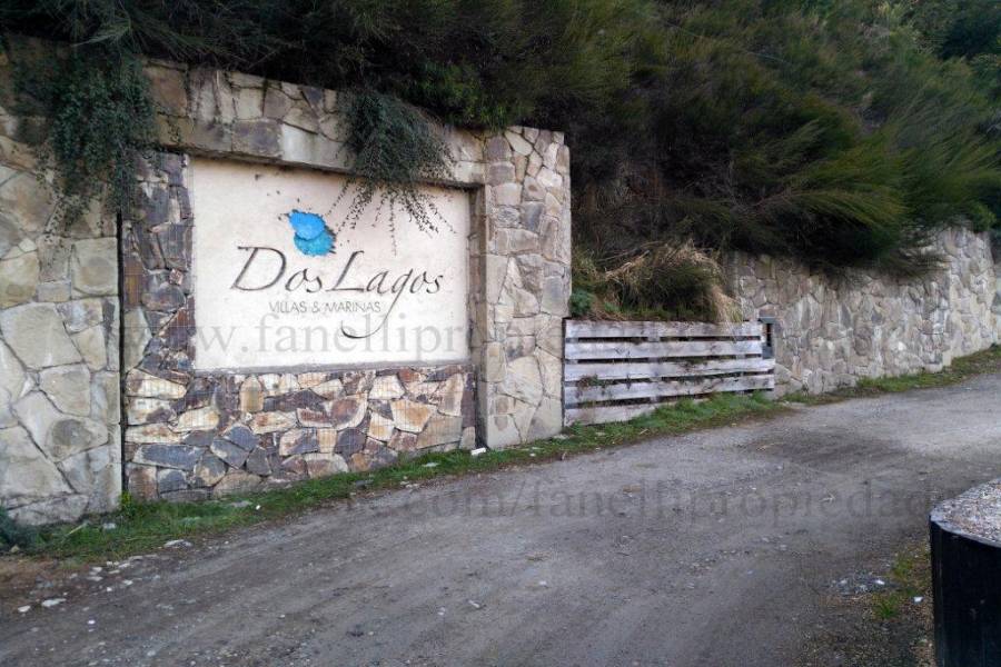 Villa La Angostura,Neuquén,Argentina,4 Bedrooms Bedrooms,5 BathroomsBathrooms,Casas,5250