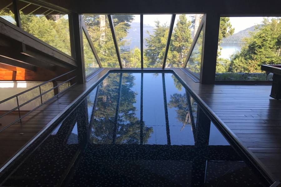 Villa La Angostura,Neuquén,Argentina,4 Bedrooms Bedrooms,5 BathroomsBathrooms,Casas,5250