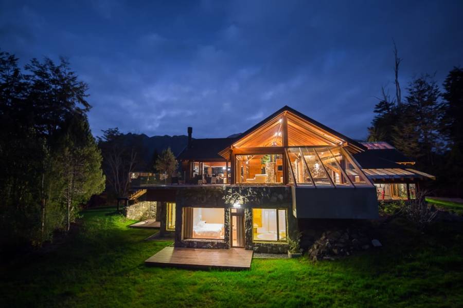 Villa La Angostura,Neuquén,Argentina,4 Bedrooms Bedrooms,5 BathroomsBathrooms,Casas,5250