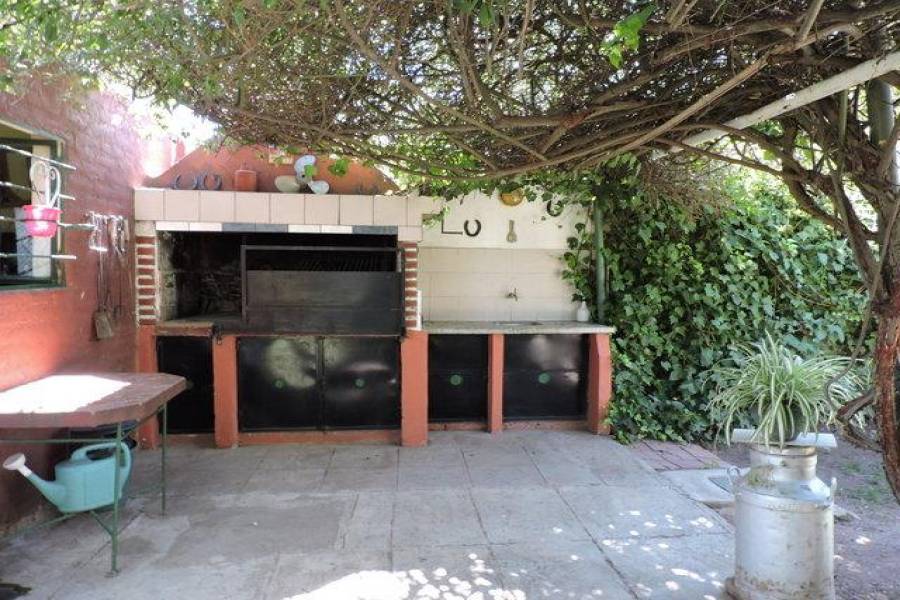 San Luis, San Luis, Argentina, 3 Habitaciones Habitaciones, ,2 BathroomsBathrooms,Casas,Venta,Pasaje San Vicente ,5267