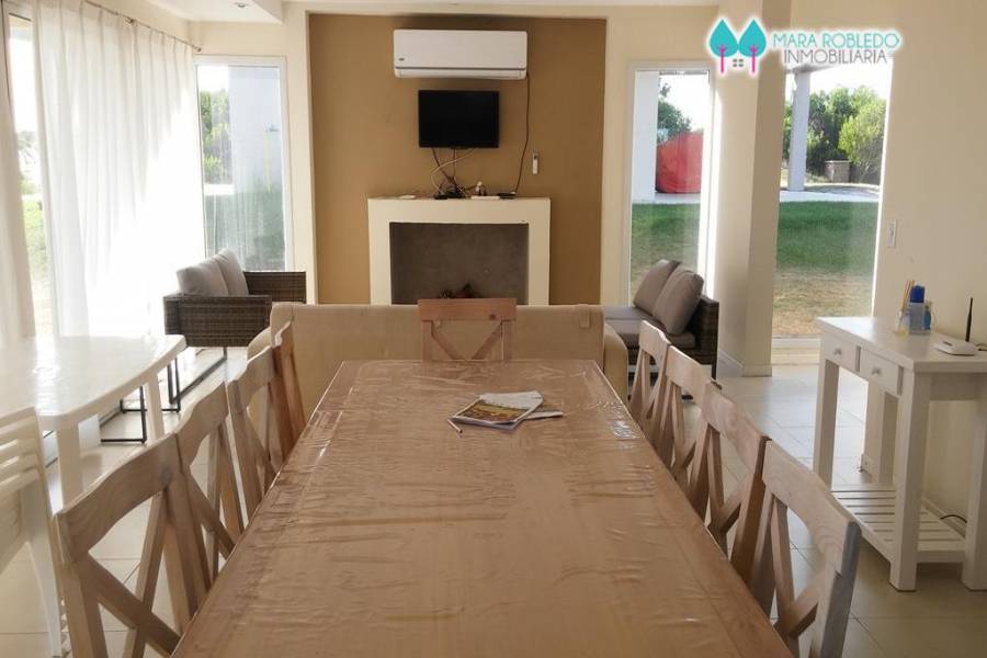 Costa Esmeralda,Buenos Aires,Argentina,3 Bedrooms Bedrooms,3 BathroomsBathrooms,Casas,ECUESTRE,5281