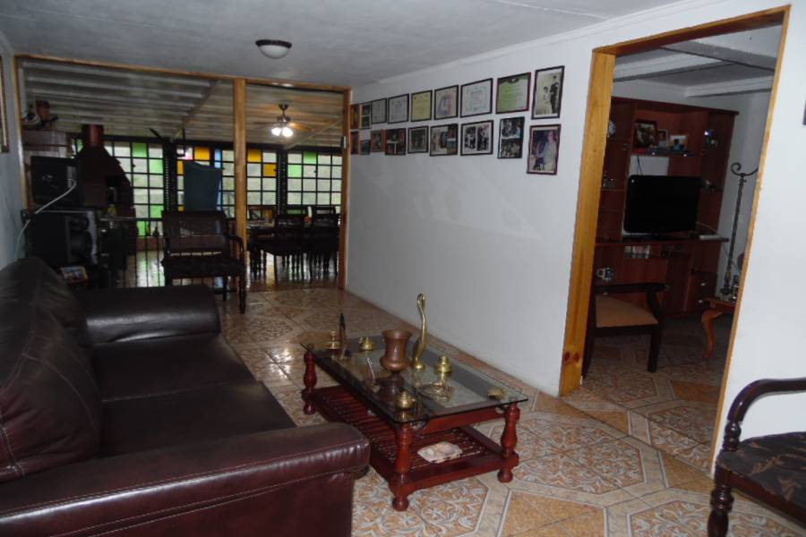 IMPERDIBLE! VER INFO...,2 Bedrooms Bedrooms,1 BañoBathrooms,Casas,chuzmisa,5301
