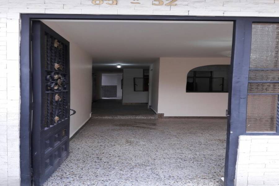 Bogotá D.C,Cundinamarca,Colombia,6 Bedrooms Bedrooms,3 BathroomsBathrooms,Casas,52 C,2,5378