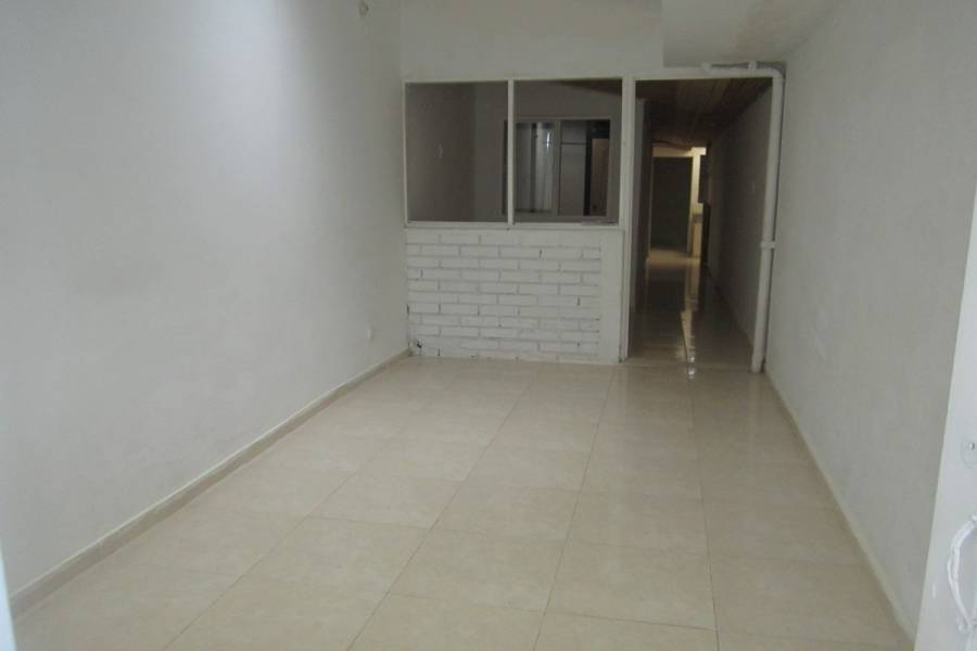 Cali,Valle del Cauca,Colombia,2 Bedrooms Bedrooms,1 BañoBathrooms,Casas,5451