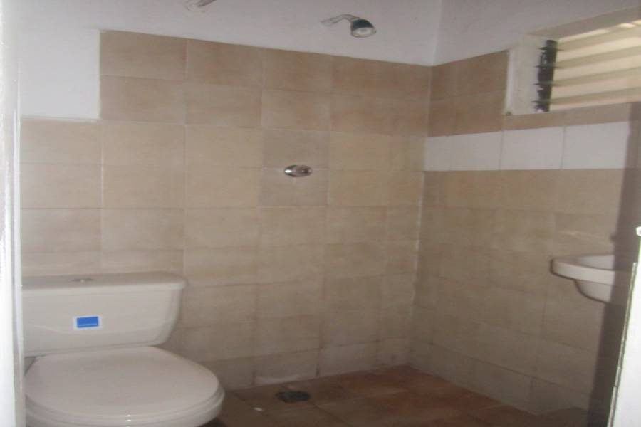 Cali,Valle del Cauca,Colombia,2 Bedrooms Bedrooms,1 BañoBathrooms,Casas,5451
