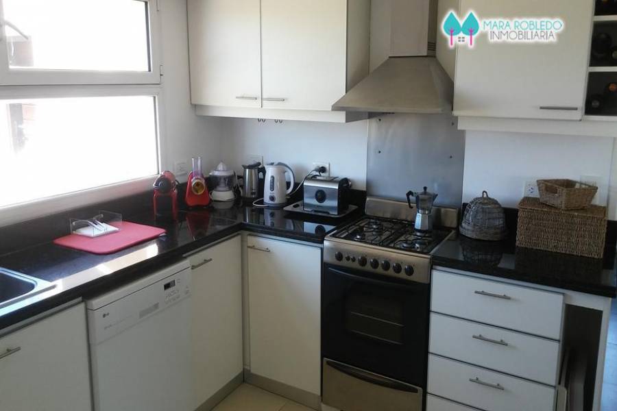 Costa Esmeralda,Buenos Aires,Argentina,6 Bedrooms Bedrooms,5 BathroomsBathrooms,Casas,GOLF 1 LOTE 173,5506