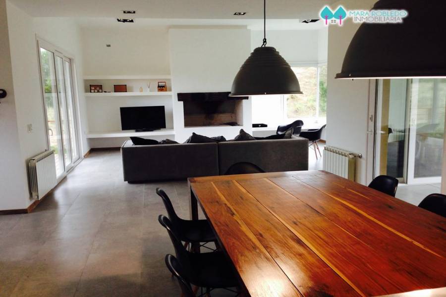 Costa Esmeralda,Buenos Aires,Argentina,6 Bedrooms Bedrooms,5 BathroomsBathrooms,Casas,GOLF 2 LOTE 290,5521