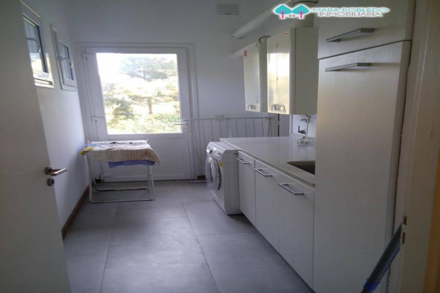 Costa Esmeralda,Buenos Aires,Argentina,6 Bedrooms Bedrooms,5 BathroomsBathrooms,Casas,GOLF 2 LOTE 290,5521