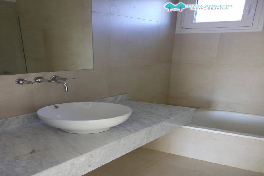 Costa Esmeralda,Buenos Aires,Argentina,6 Bedrooms Bedrooms,5 BathroomsBathrooms,Casas,GOLF 2 LOTE 290,5521