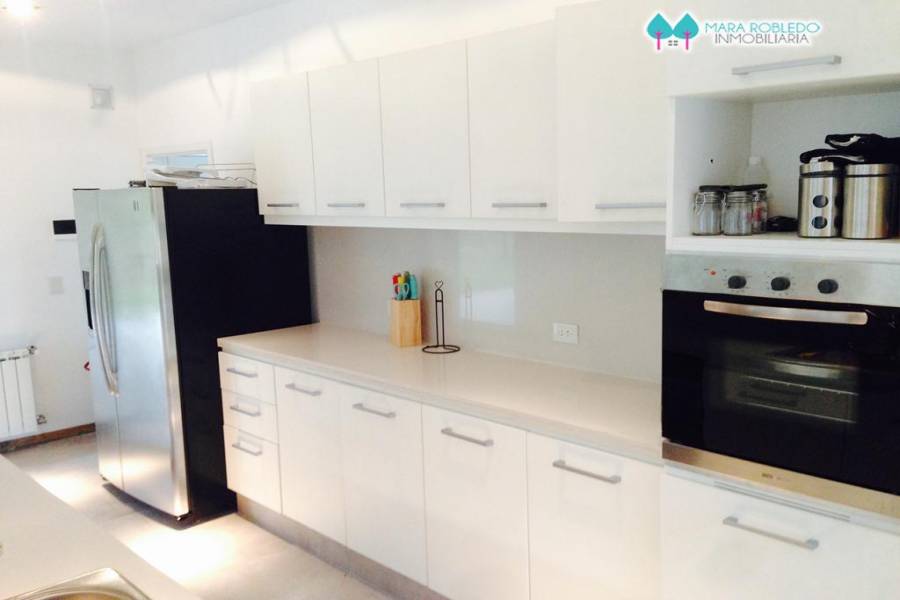Costa Esmeralda,Buenos Aires,Argentina,6 Bedrooms Bedrooms,5 BathroomsBathrooms,Casas,GOLF 2 LOTE 290,5521