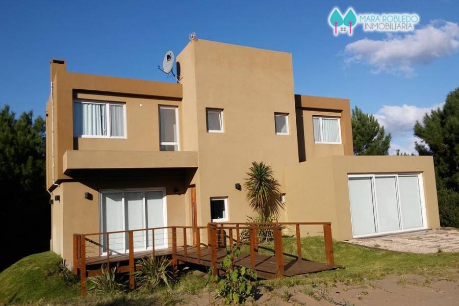 Costa Esmeralda,Buenos Aires,Argentina,6 Bedrooms Bedrooms,5 BathroomsBathrooms,Casas,GOLF 2 LOTE 290,5521