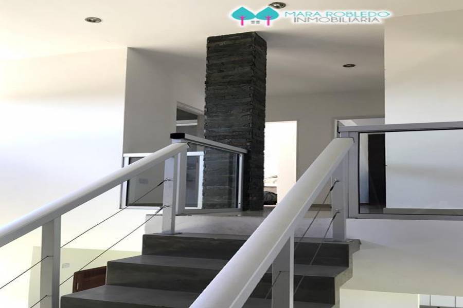 Costa Esmeralda,Buenos Aires,Argentina,4 Bedrooms Bedrooms,3 BathroomsBathrooms,Casas,GOLF 2 LOTE 370,5531