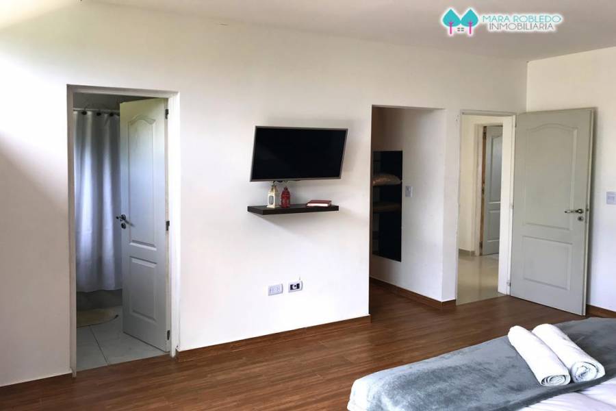 Costa Esmeralda,Buenos Aires,Argentina,4 Bedrooms Bedrooms,3 BathroomsBathrooms,Casas,GOLF 2 LOTE 370,5531