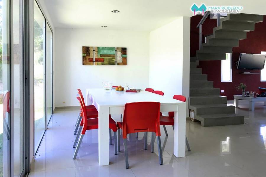 Costa Esmeralda,Buenos Aires,Argentina,4 Bedrooms Bedrooms,3 BathroomsBathrooms,Casas,GOLF 2 LOTE 370,5531