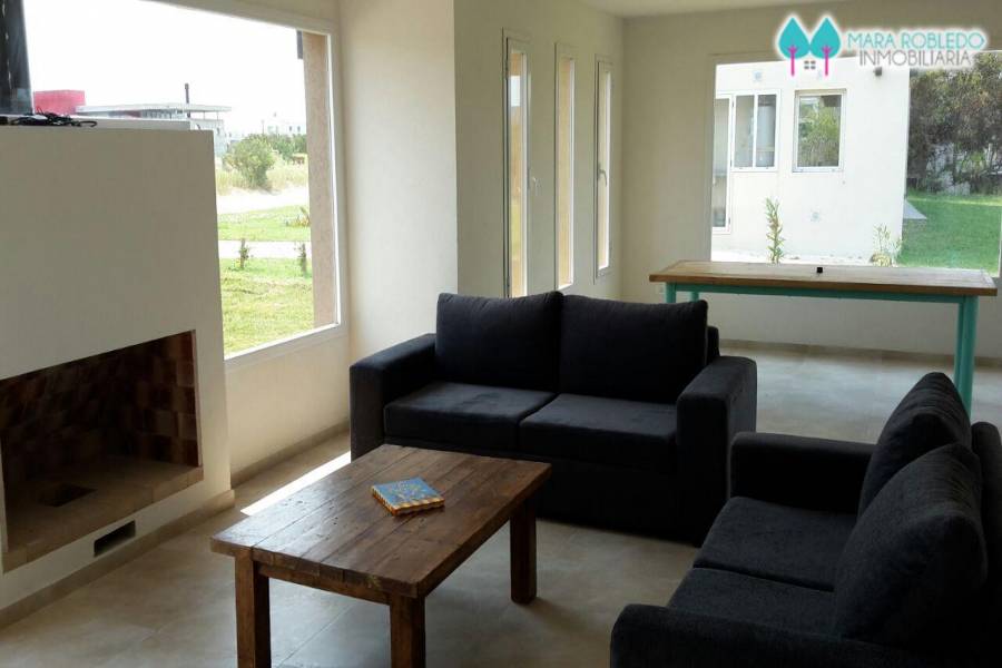 Costa Esmeralda,Buenos Aires,Argentina,4 Bedrooms Bedrooms,3 BathroomsBathrooms,Casas,GOLF 2 LOTE 518,5535