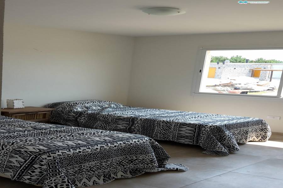 Costa Esmeralda,Buenos Aires,Argentina,4 Bedrooms Bedrooms,3 BathroomsBathrooms,Casas,GOLF 2 LOTE 518,5535