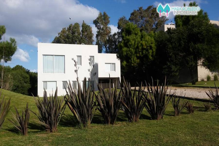 Costa Esmeralda,Buenos Aires,Argentina,4 Bedrooms Bedrooms,4 BathroomsBathrooms,Casas,GOLF 2 LOTE 578,5539