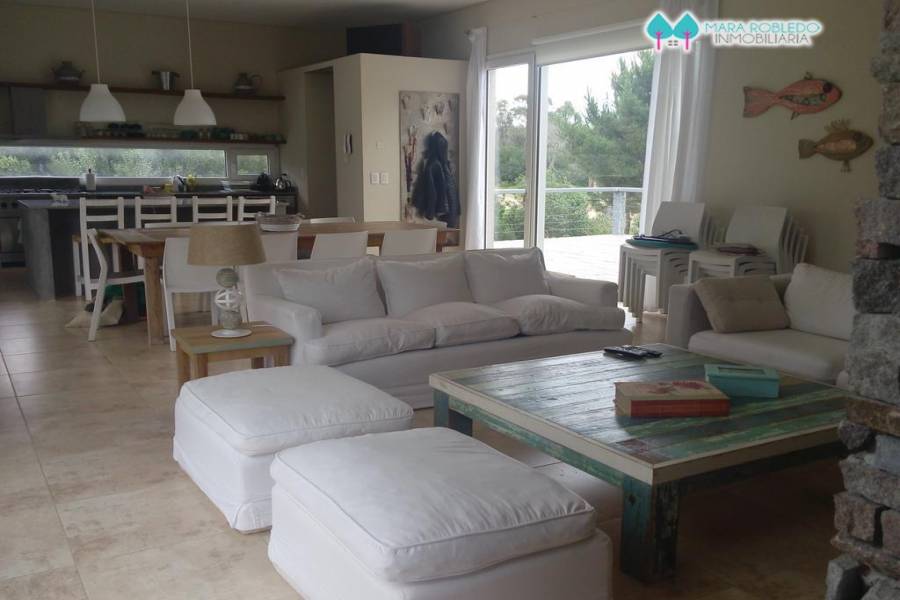 Costa Esmeralda,Buenos Aires,Argentina,4 Bedrooms Bedrooms,4 BathroomsBathrooms,Casas,GOLF 2 LOTE 579,5540