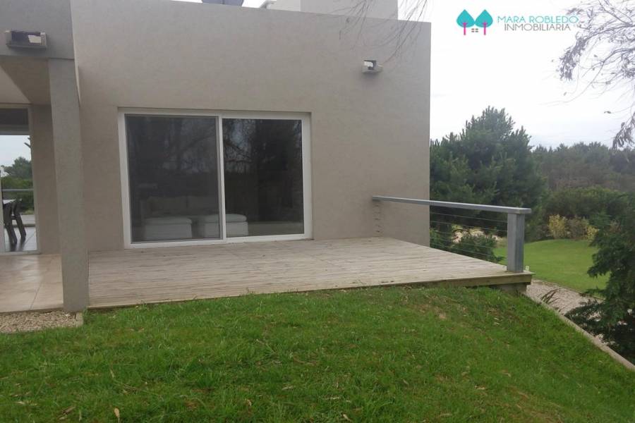 Costa Esmeralda,Buenos Aires,Argentina,4 Bedrooms Bedrooms,4 BathroomsBathrooms,Casas,GOLF 2 LOTE 579,5540